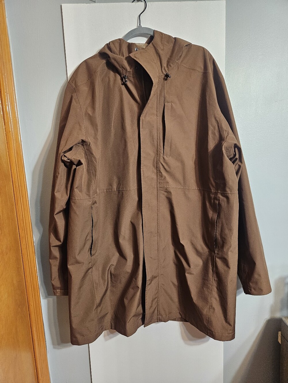 Lands' End Mens  Brown Hooded Raincoat